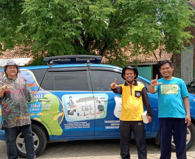 Kunjungan Duta Baca Nasional ke PKBM Ummatan Wasathon